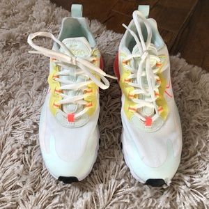 NIKE WOMENS AIR MAX 270 REACT PALE IVORY CV8818-102